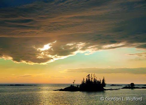 Looming Cloud_01389.jpg - Photographed from the north shore of Lake Superior in Ontario, Canada.